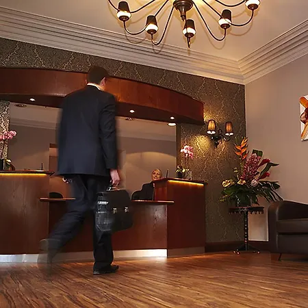 ホテル The Kimberley ハロゲート